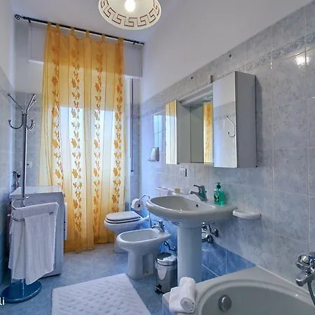 Casa Della Nonna Apartment *